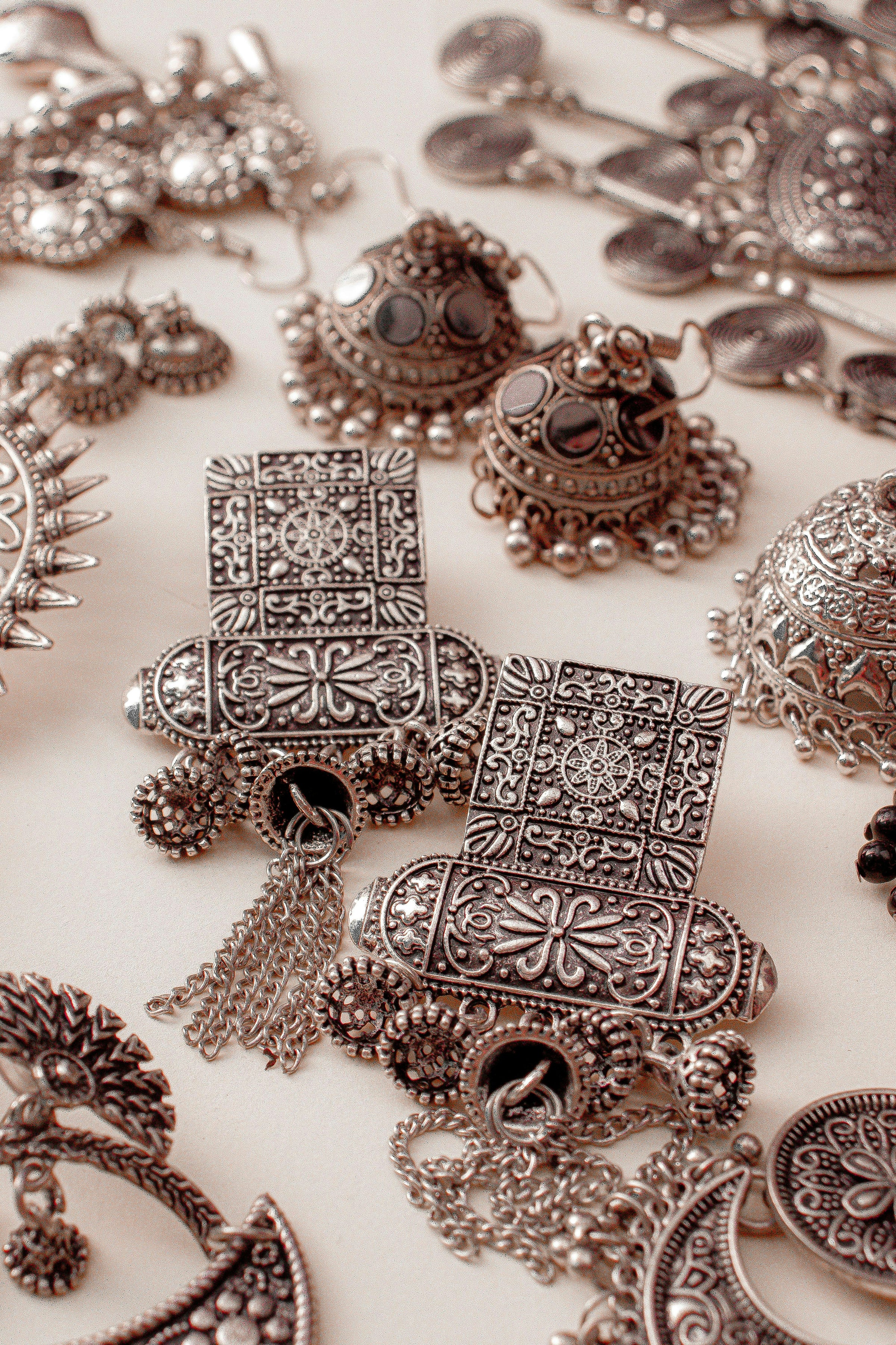 Sterling Silver Care 2025: How to Clean, Store, and Prevent Tarnish (Without Harsh Chemicals)