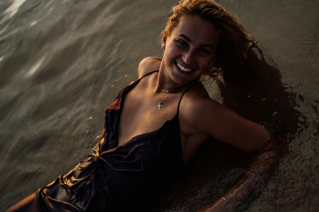 Shower, Swim, Sweat: A Calm, Real‑World Guide to Wearing Jewelry in Water