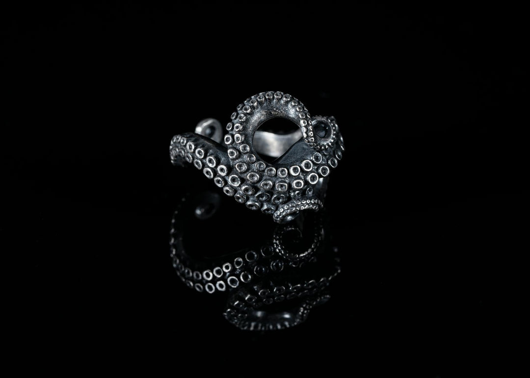 Oxidized Sterling Silver, Decoded: Patina vs Tarnish, Care That Preserves the Depth, and When to Re‑Blacken