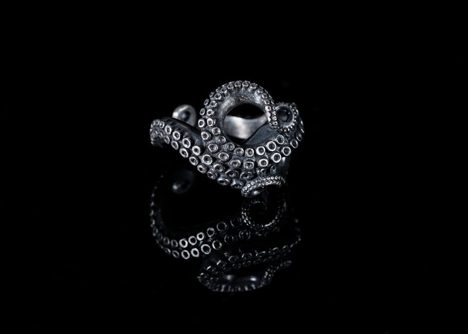Silver's Secret Shine: Unveiling Oxidized Jewelry
