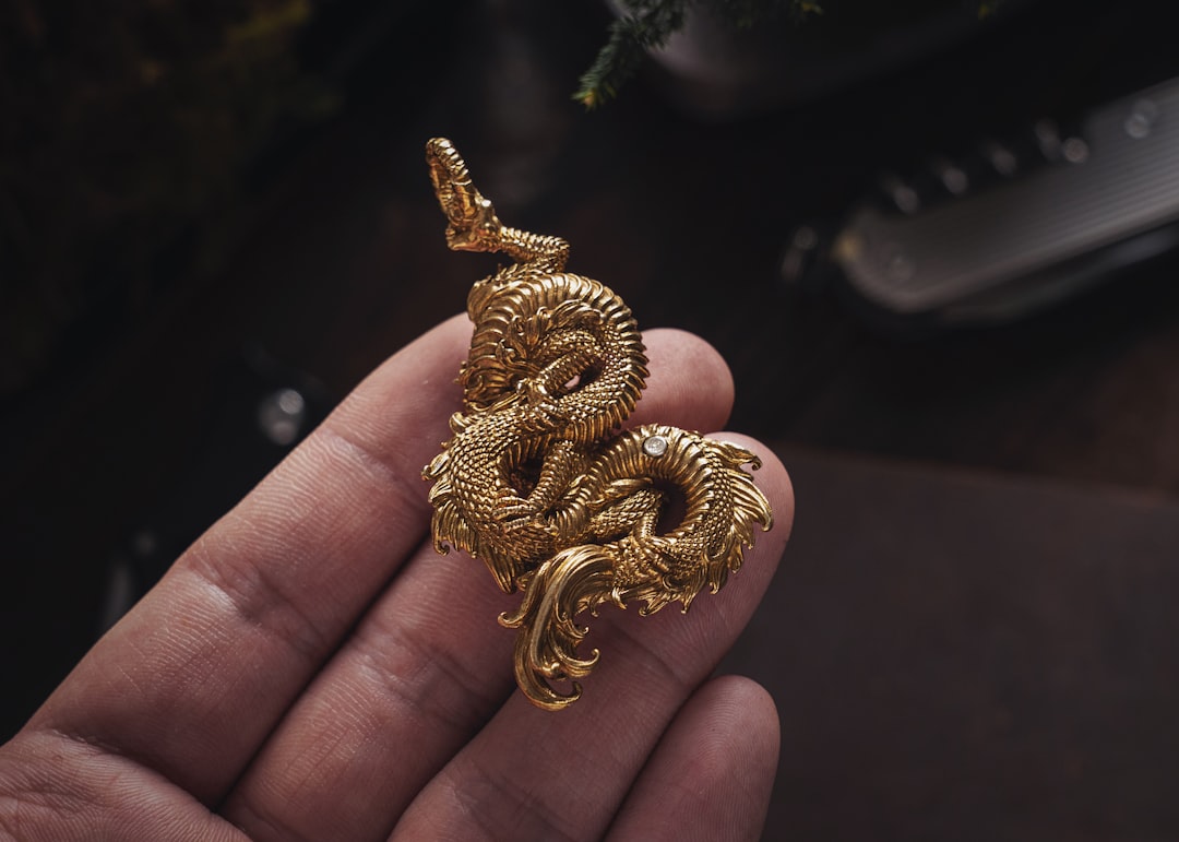 Shine On: How to Design and Buy Your Dream Custom Gold Pendant