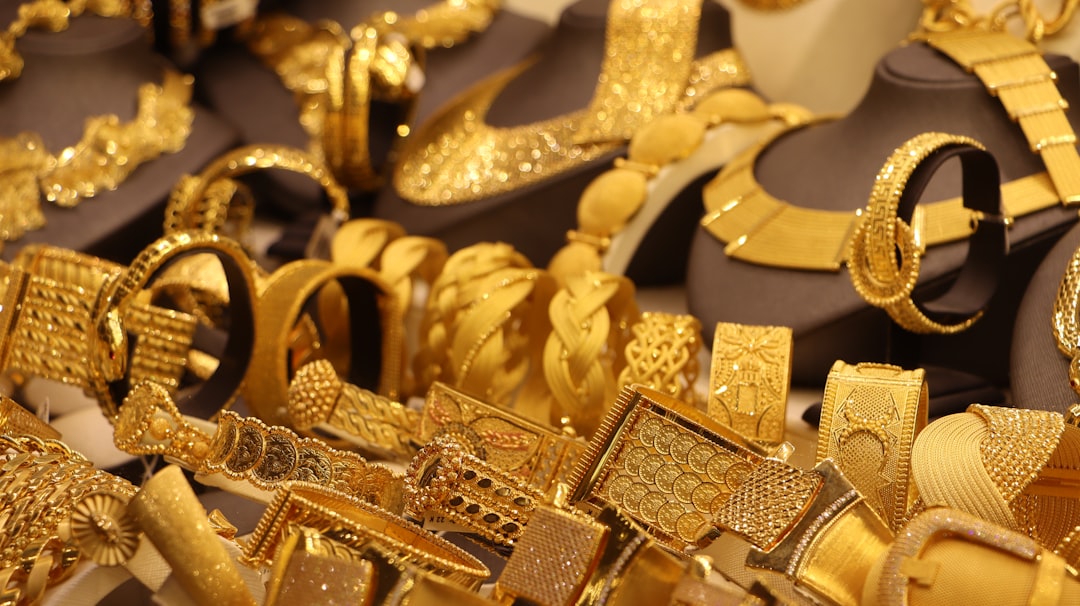 Your Guide to Stunning 14k Italian Gold Bracelets