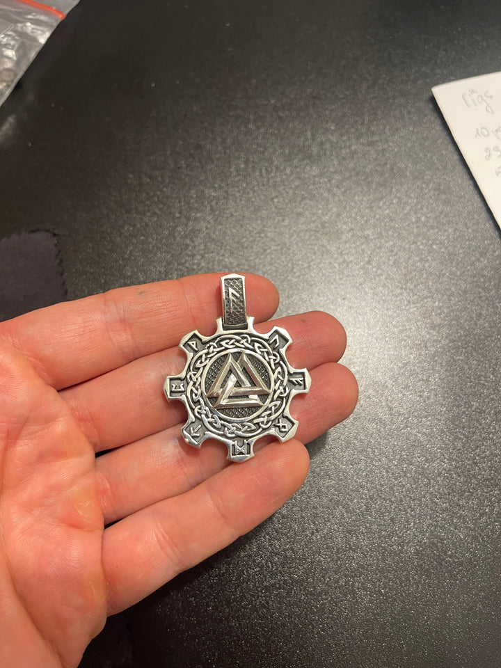 Silver Celtic pendant