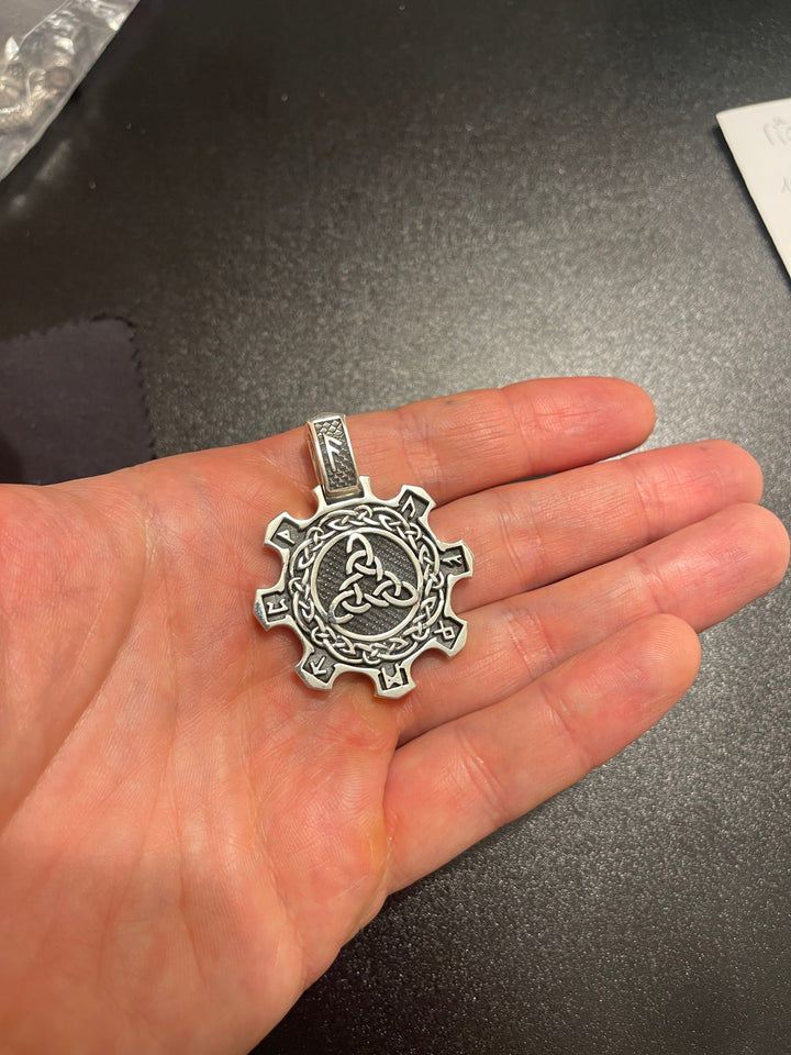 Silver Celtic pendant