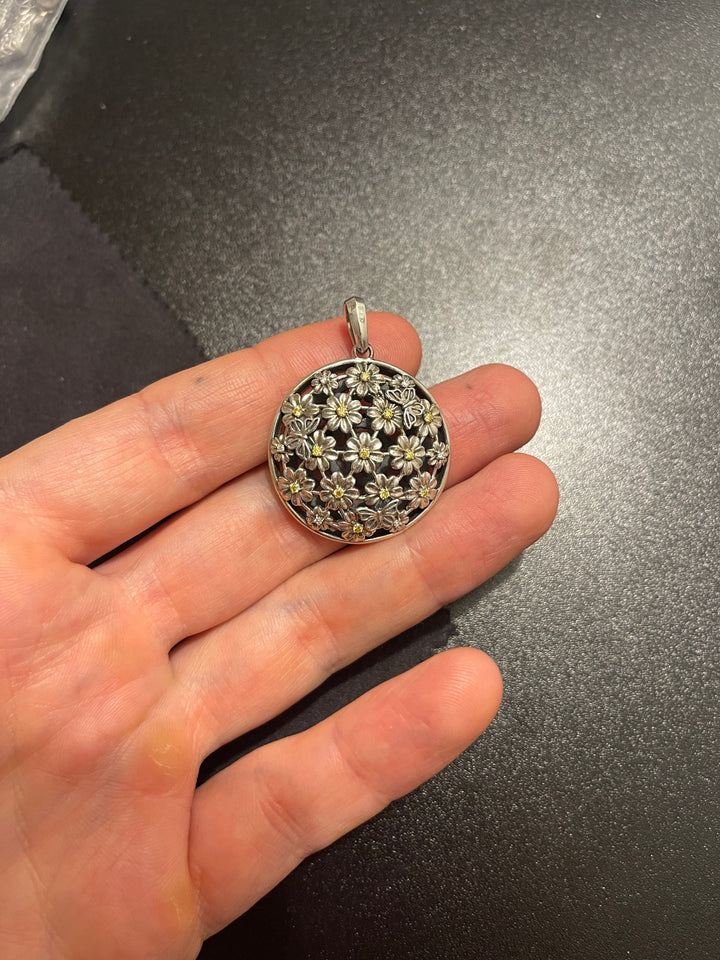 Blossom & Flutter Pendant (Yellow)