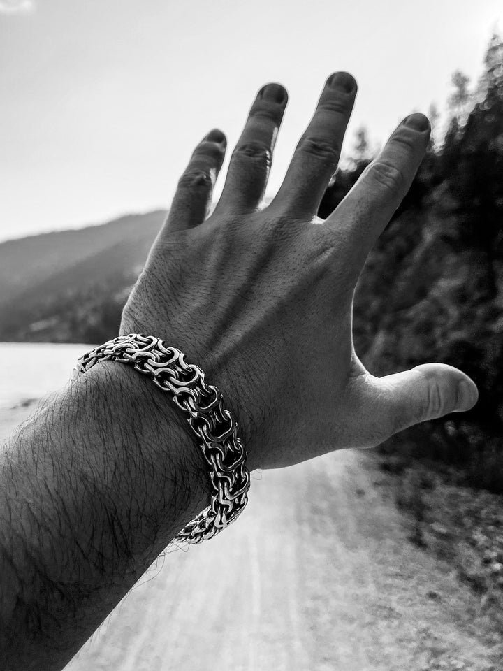 Heavy Ramses silver bracelet (15 mm)