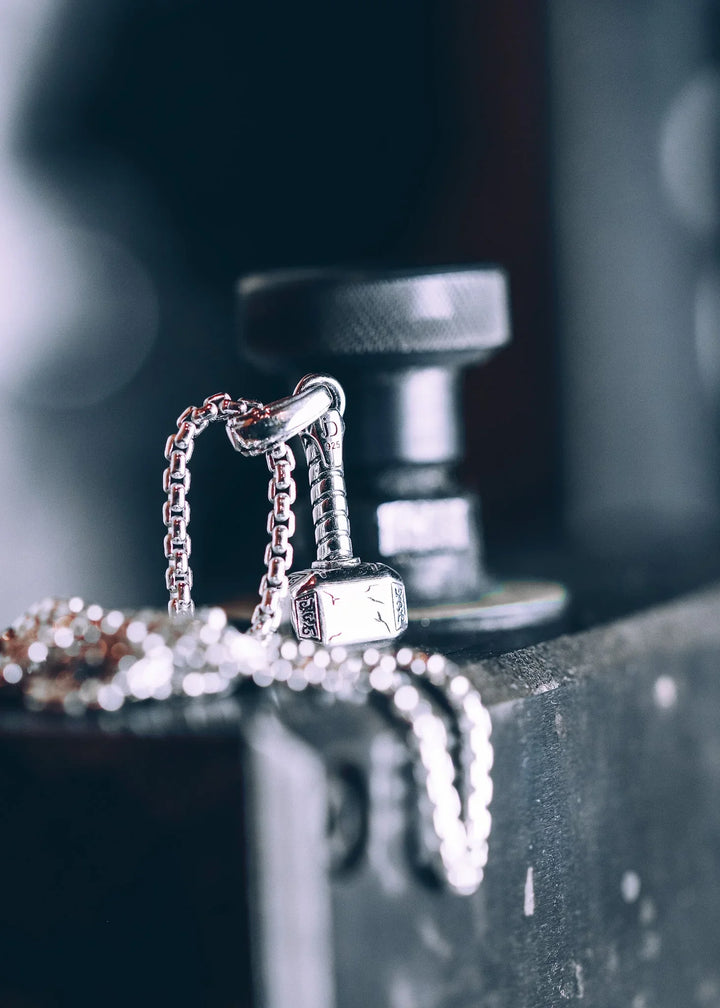 MJÖLNIR Silver Pendant