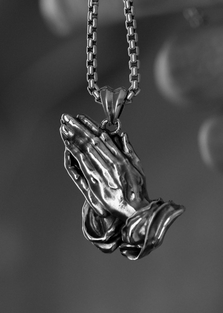 14k Yellow Gold PRAYING HANDS Pendant