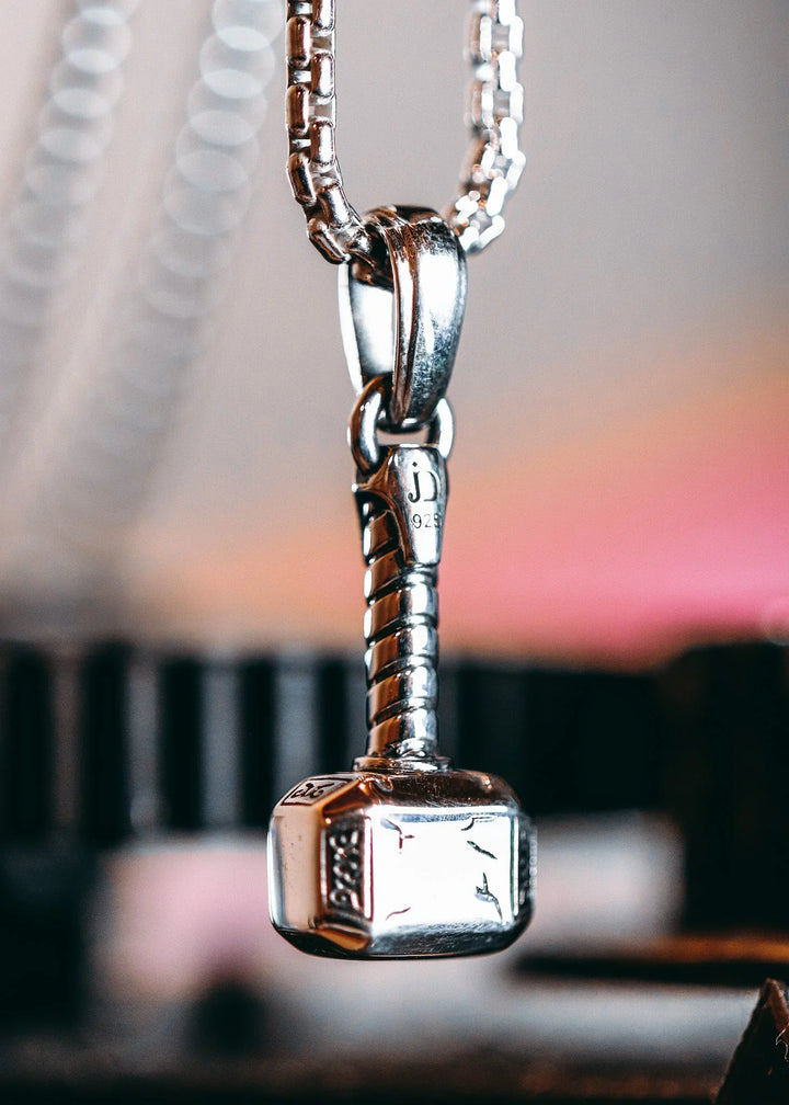 MJÖLNIR Silver Pendant