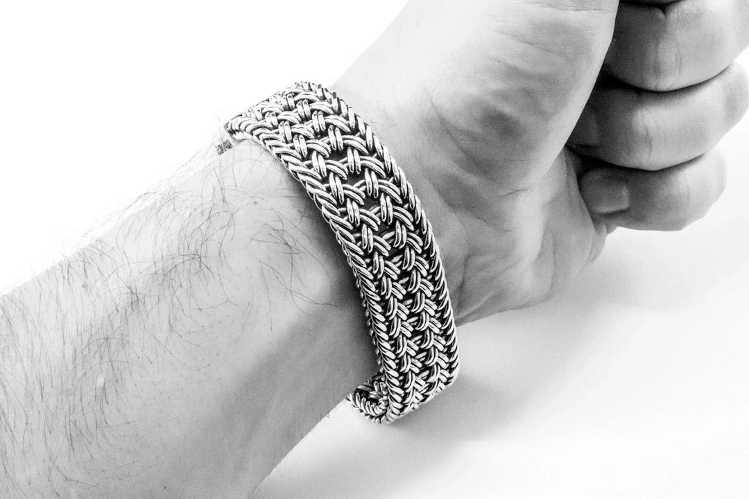 Thai Chunky Silver Bracelet (20 mm)