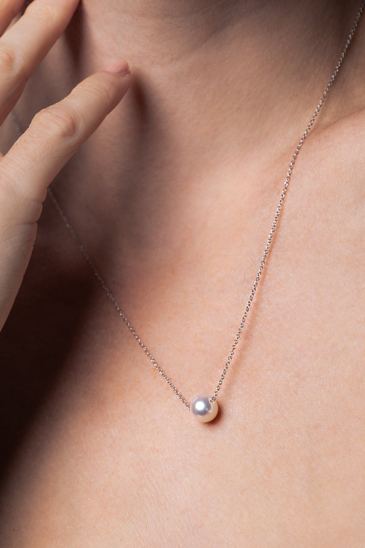 woman wearing 7.5-8MM  Freshwater Pearl Necklace in 14k White Gold