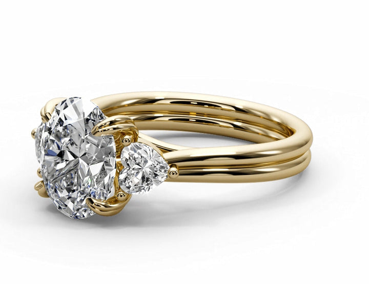 The Amora – Oval & Heart Diamond Ring in 18K Gold