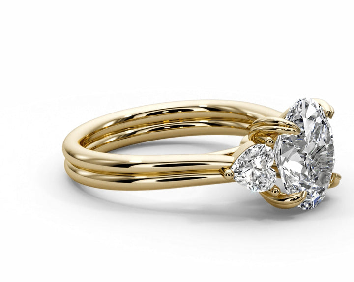 The Amora – Oval & Heart Diamond Ring in 18K Gold