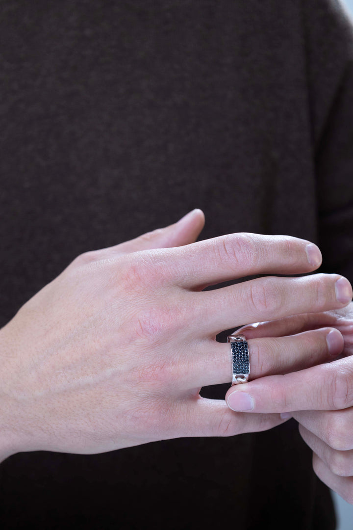 Man wearing Links Gunmetal Rhodium Finish Sterling Silver Ring
