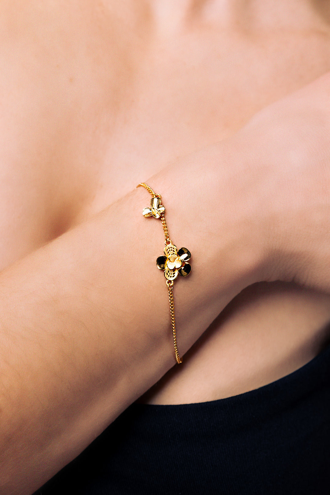 24k Gold Double Floral Pendant Chain Bracelet