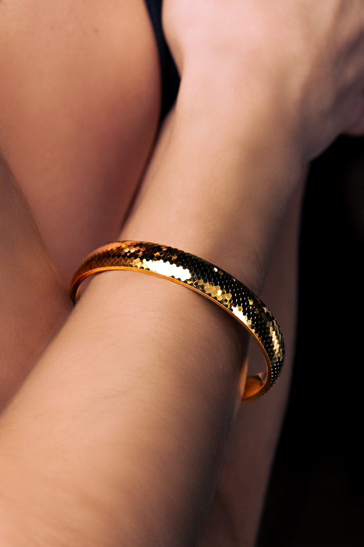 2.35in 24K Gold Scaled Bangle Bracelet