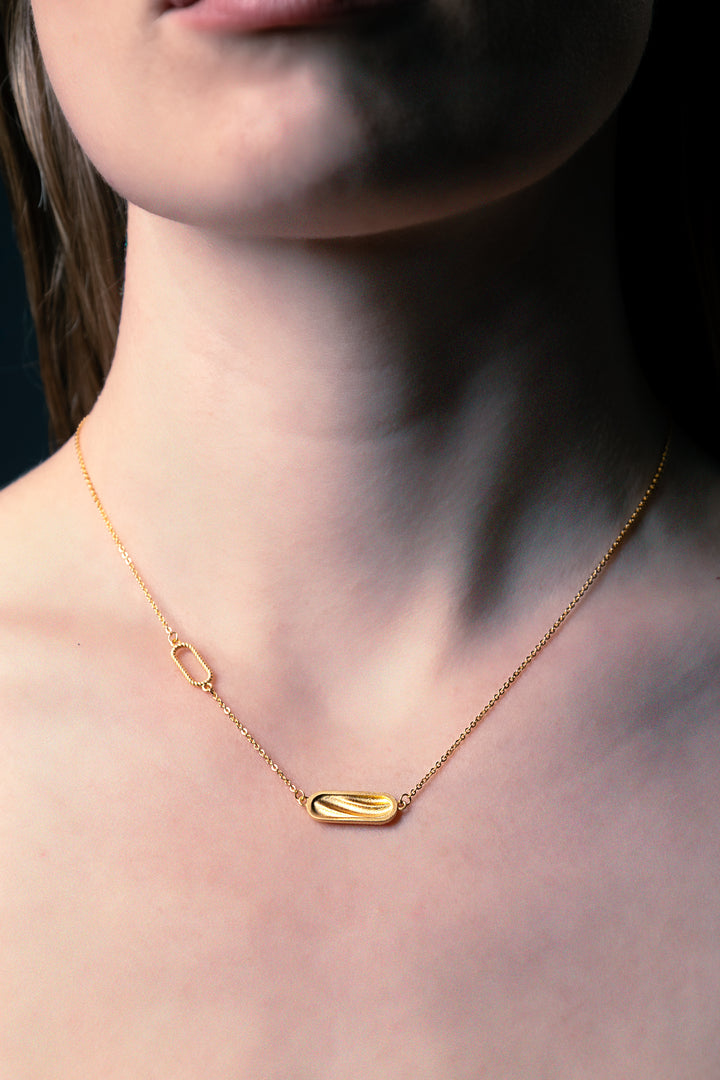 24k Gold Oval-Pendant Chain Necklace